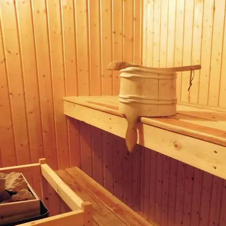 Mit Sauna Im Mirow Semesterbostad *