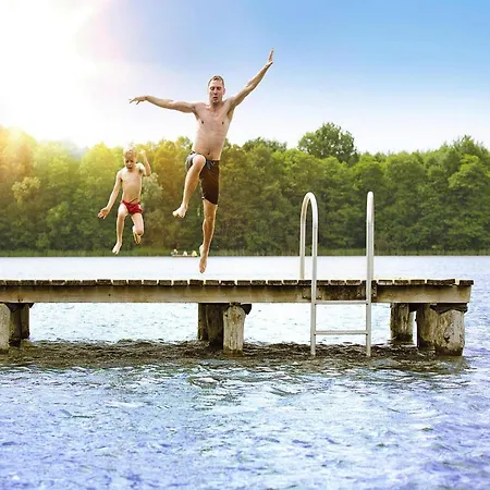 Mit Sauna Im Mirow Semesterbostad *